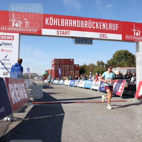 03.10.2025 - Köhlbrandbrückenlauf Lena Gebhardt http://msf.ph/oto/9038070 03.10.2025 12:53:31 Ziel 4029, 4155, 6241, 6656, 6804 meine-sportfotos.de