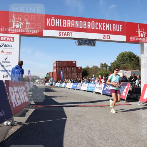 03.10.2025 - Köhlbrandbrückenlauf Lena Gebhardt http://msf.ph/oto/9038076 03.10.2025 12:53:31 Ziel 4029, 4155, 6241, 6656, 6804 meine-sportfotos.de