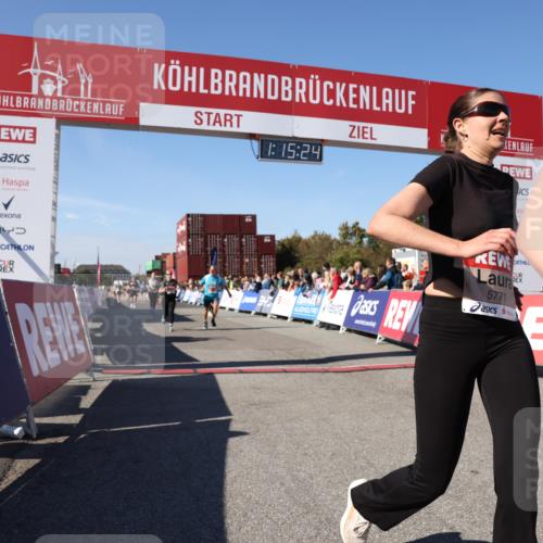 03.10.2025 - Köhlbrandbrückenlauf Lena Gebhardt http://msf.ph/oto/9038078 03.10.2025 13:15:24 Ziel 4031, 4267, 4610, 4962, 5309, 5771, 6535, 6772, 6773, 6790 meine-sportfotos.de