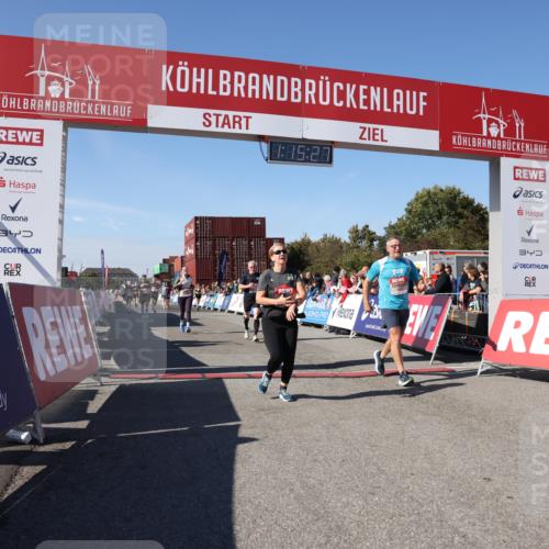 03.10.2025 - Köhlbrandbrückenlauf Lena Gebhardt http://msf.ph/oto/9038109 03.10.2025 13:15:27 Ziel 4031, 4267, 4610, 4871, 4958, 4962, 5309, 5771, 6019, 6535, 6772, 6773, 6790 meine-sportfotos.de