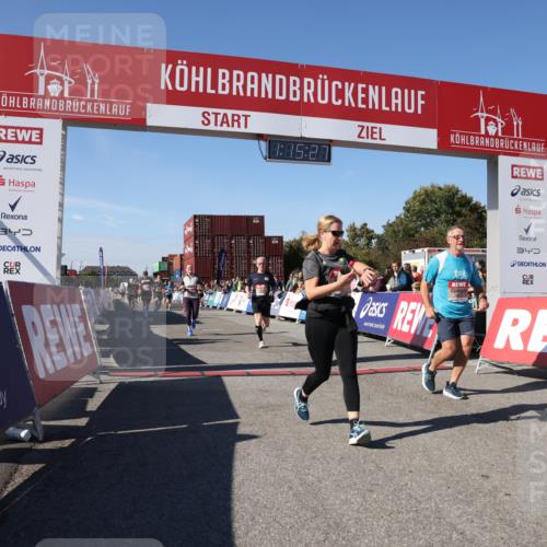 03.10.2025 - Köhlbrandbrückenlauf Lena Gebhardt http://msf.ph/oto/9038120 03.10.2025 13:15:27 Ziel 4031, 4267, 4610, 4871, 4958, 4962, 5309, 5771, 6019, 6535, 6772, 6773, 6790 meine-sportfotos.de