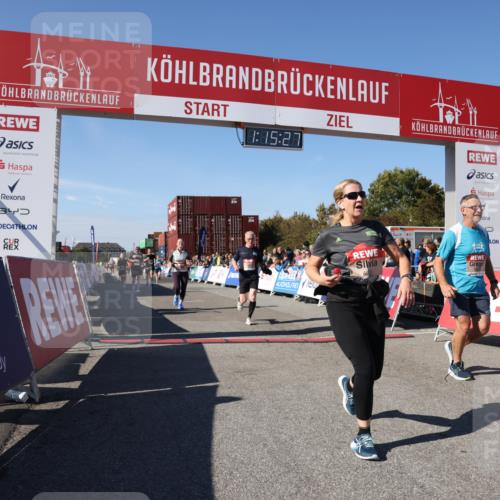 03.10.2025 - Köhlbrandbrückenlauf Lena Gebhardt http://msf.ph/oto/9038126 03.10.2025 13:15:28 Ziel 4031, 4267, 4610, 4797, 4871, 4958, 4962, 5309, 5771, 6019, 6535, 6772, 6790 meine-sportfotos.de