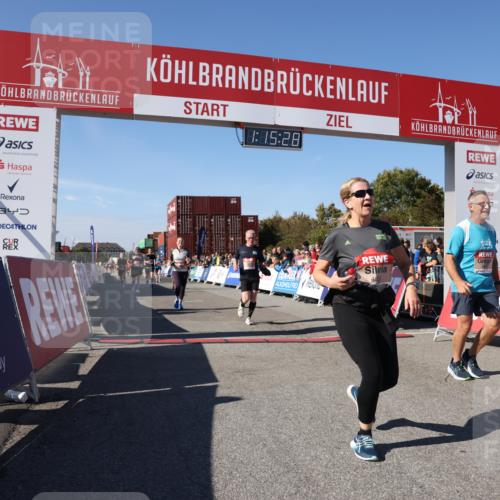 03.10.2025 - Köhlbrandbrückenlauf Lena Gebhardt http://msf.ph/oto/9038130 03.10.2025 13:15:28 Ziel 4031, 4267, 4610, 4797, 4871, 4958, 4962, 5309, 5771, 6019, 6535, 6772, 6790 meine-sportfotos.de