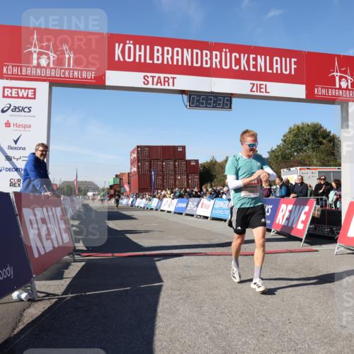 03.10.2025 - Köhlbrandbrückenlauf Lena Gebhardt http://msf.ph/oto/9038143 03.10.2025 12:53:35 Ziel 4029, 4043, 4155, 6241, 6656, 6804 meine-sportfotos.de