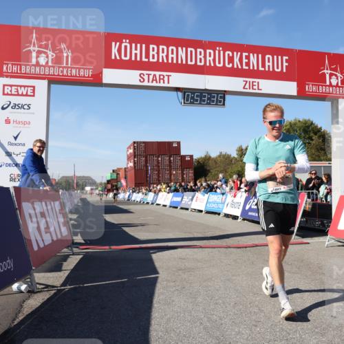 03.10.2025 - Köhlbrandbrückenlauf Lena Gebhardt http://msf.ph/oto/9038153 03.10.2025 12:53:36 Ziel 4043, 4155, 6241, 6624, 6656, 6804 meine-sportfotos.de
