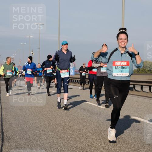 03.10.2025 - Köhlbrandbrückenlauf Fabian Wolf http://msf.ph/oto/9038157 03.10.2025 09:52:35 Position 3 1172, 3362 meine-sportfotos.de