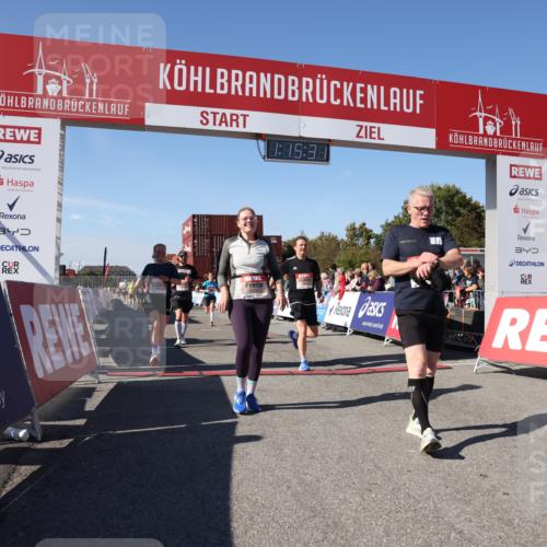 03.10.2025 - Köhlbrandbrückenlauf Lena Gebhardt http://msf.ph/oto/9038164 03.10.2025 13:15:31 Ziel 4031, 4267, 4399, 4577, 4678, 4704, 4797, 4871, 4958, 4962, 5309, 5771, 6019, 6535, 6772 meine-sportfotos.de