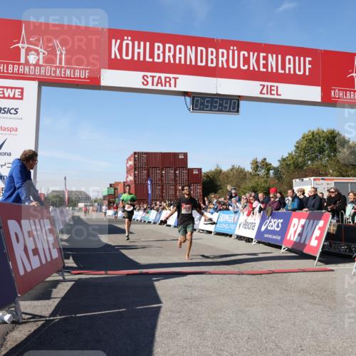 03.10.2025 - Köhlbrandbrückenlauf Lena Gebhardt http://msf.ph/oto/9038212 03.10.2025 12:53:41 Ziel 4043, 4155, 6085, 6624 meine-sportfotos.de