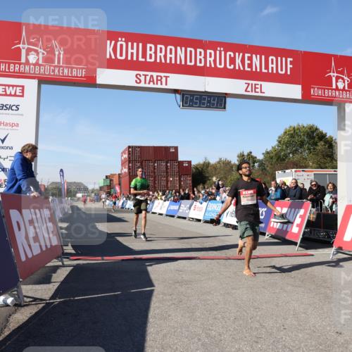 03.10.2025 - Köhlbrandbrückenlauf Lena Gebhardt http://msf.ph/oto/9038244 03.10.2025 12:53:42 Ziel 4043, 4155, 6085, 6422, 6624 meine-sportfotos.de