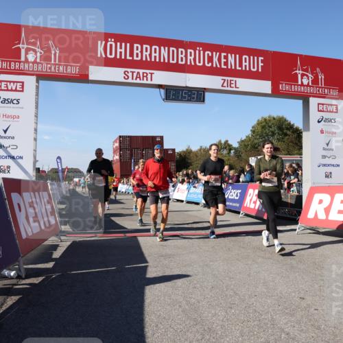 03.10.2025 - Köhlbrandbrückenlauf Lena Gebhardt http://msf.ph/oto/9038245 03.10.2025 13:15:38 Ziel 4210, 4267, 4399, 4421, 4577, 4604, 4678, 4704, 4797, 4803, 4871, 4958, 4962, 5309, 5768, 5942, 6019, 6112, 6772 meine-sportfotos.de