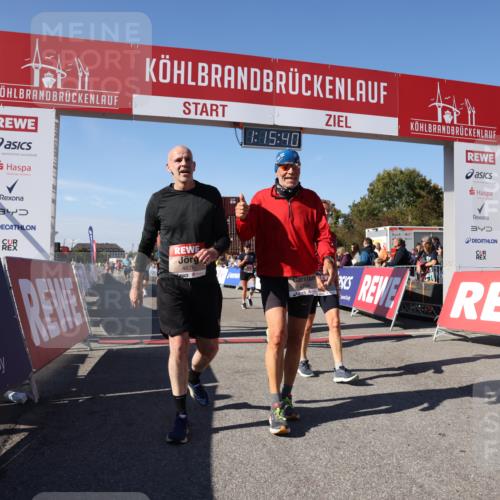03.10.2025 - Köhlbrandbrückenlauf Lena Gebhardt http://msf.ph/oto/9038277 03.10.2025 13:15:40 Ziel 4210, 4267, 4399, 4421, 4577, 4604, 4678, 4704, 4797, 4803, 4871, 4885, 4958, 4962, 5768, 5800, 5942, 6019, 6112 meine-sportfotos.de