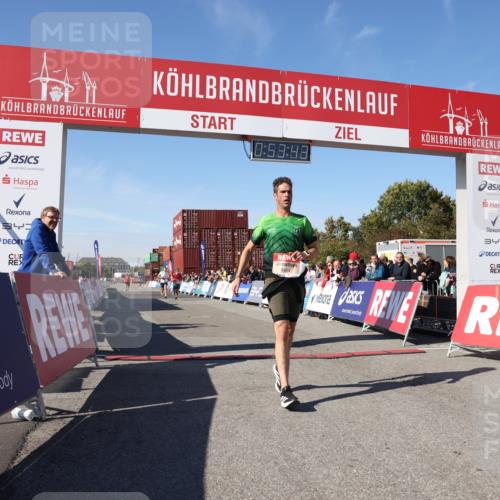 03.10.2025 - Köhlbrandbrückenlauf Lena Gebhardt http://msf.ph/oto/9038285 03.10.2025 12:53:44 Ziel 4043, 6085, 6422, 6624 meine-sportfotos.de
