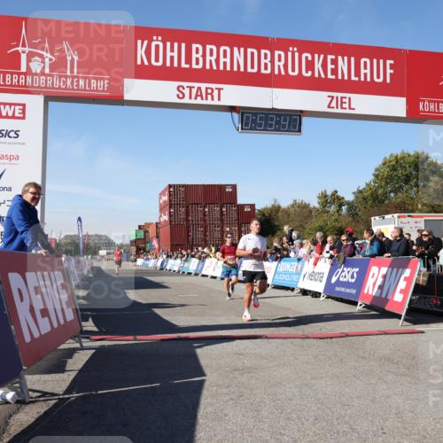 03.10.2025 - Köhlbrandbrückenlauf Lena Gebhardt http://msf.ph/oto/9038324 03.10.2025 12:53:48 Ziel 4043, 4088, 6085, 6422, 6624 meine-sportfotos.de