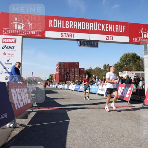 03.10.2025 - Köhlbrandbrückenlauf Lena Gebhardt http://msf.ph/oto/9038356 03.10.2025 12:53:48 Ziel 4043, 4088, 6085, 6422, 6624 meine-sportfotos.de