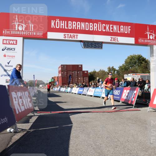 03.10.2025 - Köhlbrandbrückenlauf Lena Gebhardt http://msf.ph/oto/9038383 03.10.2025 12:53:49 Ziel 4043, 4088, 6085, 6422, 6624 meine-sportfotos.de