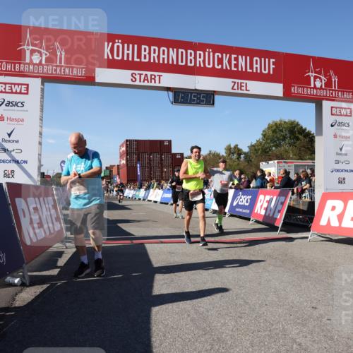 03.10.2025 - Köhlbrandbrückenlauf Lena Gebhardt http://msf.ph/oto/9038405 03.10.2025 13:15:52 Ziel 4374, 4548, 4604, 4677, 4805, 4833, 4885, 5800, 5801, 5867, 5868, 5879, 6112, 6301, 6445, 6507, 6536 meine-sportfotos.de