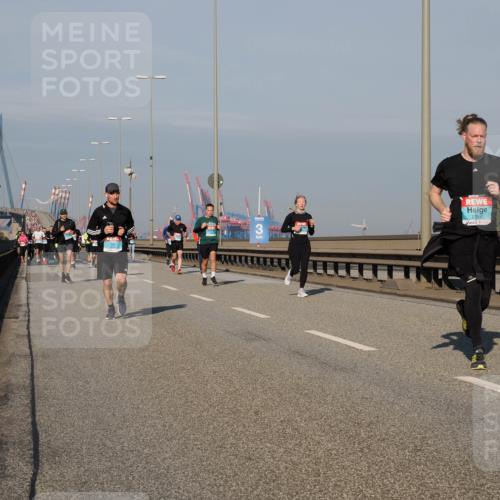 03.10.2025 - Köhlbrandbrückenlauf Fabian Wolf http://msf.ph/oto/9038438 03.10.2025 09:52:48 Position 3 2193, 3 meine-sportfotos.de