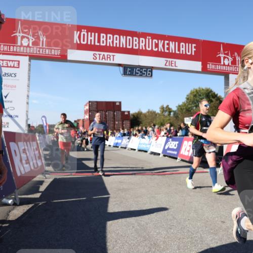 03.10.2025 - Köhlbrandbrückenlauf Lena Gebhardt http://msf.ph/oto/9038449 03.10.2025 13:15:57 Ziel 4374, 4495, 4548, 4677, 4805, 4833, 5022, 5023, 5217, 5801, 5867, 5868, 5879, 6270, 6271, 6301, 6445, 6507, 6536 meine-sportfotos.de