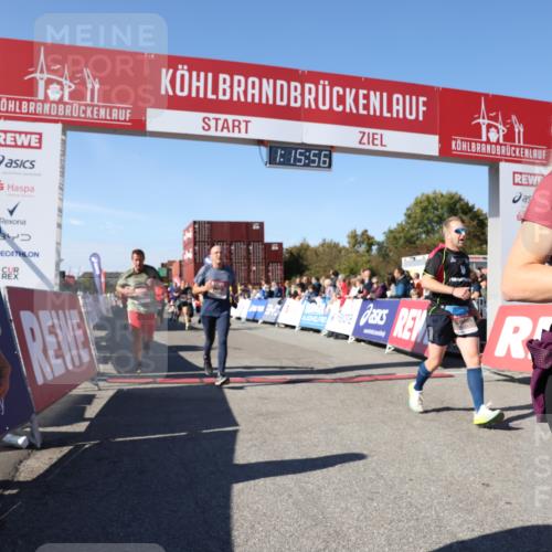 03.10.2025 - Köhlbrandbrückenlauf Lena Gebhardt http://msf.ph/oto/9038453 03.10.2025 13:15:57 Ziel 4374, 4495, 4548, 4677, 4805, 4833, 5022, 5023, 5217, 5801, 5867, 5868, 5879, 6270, 6271, 6301, 6445, 6507, 6536 meine-sportfotos.de