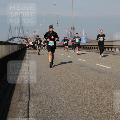03.10.2025 - Köhlbrandbrückenlauf Fabian Wolf http://msf.ph/oto/9038454 03.10.2025 09:52:49 Position 3 3734 meine-sportfotos.de
