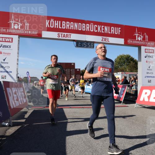 03.10.2025 - Köhlbrandbrückenlauf Lena Gebhardt http://msf.ph/oto/9038478 03.10.2025 13:15:58 Ziel 4374, 4423, 4495, 4548, 4677, 4805, 4833, 5022, 5023, 5217, 5867, 5868, 5879, 6270, 6271, 6301, 6445, 6507, 6536 meine-sportfotos.de