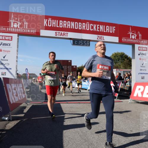 03.10.2025 - Köhlbrandbrückenlauf Lena Gebhardt http://msf.ph/oto/9038483 03.10.2025 13:15:58 Ziel 4374, 4423, 4495, 4548, 4677, 4805, 4833, 5022, 5023, 5217, 5867, 5868, 5879, 6270, 6271, 6301, 6445, 6507, 6536 meine-sportfotos.de