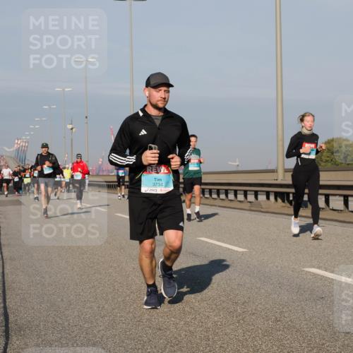 03.10.2025 - Köhlbrandbrückenlauf Fabian Wolf http://msf.ph/oto/9038488 03.10.2025 09:52:51 Position 3 3734 meine-sportfotos.de