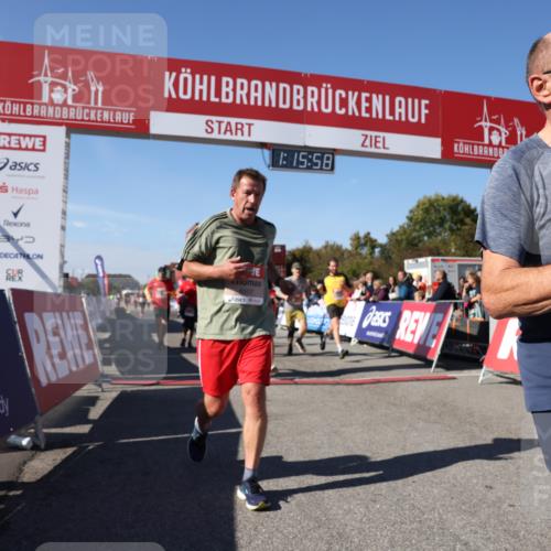 03.10.2025 - Köhlbrandbrückenlauf Lena Gebhardt http://msf.ph/oto/9038493 03.10.2025 13:15:59 Ziel 4374, 4423, 4495, 4548, 4644, 4677, 4805, 4833, 5022, 5023, 5217, 5867, 5868, 5879, 6270, 6271, 6301, 6445, 6507, 6712 meine-sportfotos.de