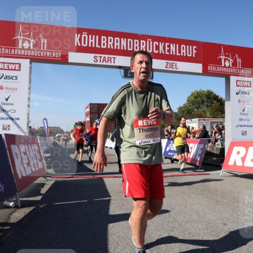 03.10.2025 - Köhlbrandbrückenlauf Lena Gebhardt http://msf.ph/oto/9038501 03.10.2025 13:15:59 Ziel 4374, 4423, 4495, 4548, 4644, 4677, 4805, 4833, 5022, 5023, 5217, 5867, 5868, 5879, 6270, 6271, 6301, 6445, 6507, 6712 meine-sportfotos.de