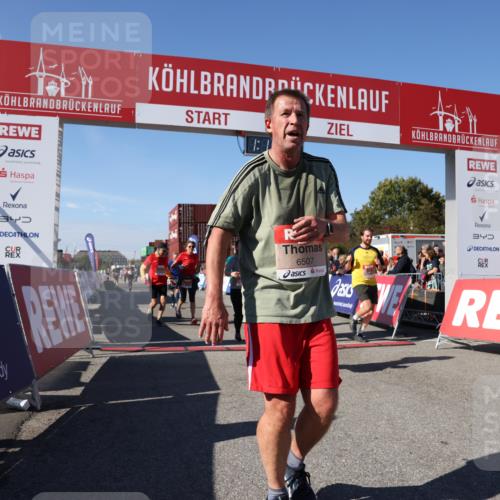 03.10.2025 - Köhlbrandbrückenlauf Lena Gebhardt http://msf.ph/oto/9038505 03.10.2025 13:15:59 Ziel 4374, 4423, 4495, 4548, 4644, 4677, 4805, 4833, 5022, 5023, 5217, 5867, 5868, 5879, 6270, 6271, 6301, 6445, 6507, 6712 meine-sportfotos.de