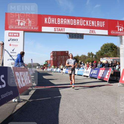03.10.2025 - Köhlbrandbrückenlauf Lena Gebhardt http://msf.ph/oto/9038521 03.10.2025 12:53:58 Ziel 4030, 4088, 5710, 5947, 6002, 6422, 6817 meine-sportfotos.de