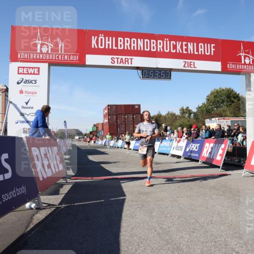 03.10.2025 - Köhlbrandbrückenlauf Lena Gebhardt http://msf.ph/oto/9038534 03.10.2025 12:53:58 Ziel 4030, 4088, 5710, 5947, 6002, 6422, 6817 meine-sportfotos.de