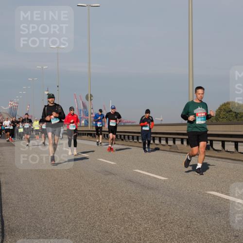 03.10.2025 - Köhlbrandbrückenlauf Fabian Wolf http://msf.ph/oto/9038535 03.10.2025 09:52:53 Position 3  meine-sportfotos.de