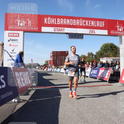 03.10.2025 - Köhlbrandbrückenlauf Lena Gebhardt http://msf.ph/oto/9038555 03.10.2025 12:53:58 Ziel 4030, 4088, 5710, 5947, 6002, 6422, 6817 meine-sportfotos.de