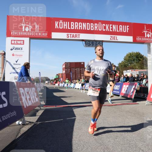 03.10.2025 - Köhlbrandbrückenlauf Lena Gebhardt http://msf.ph/oto/9038559 03.10.2025 12:53:58 Ziel 4030, 4088, 5710, 5947, 6002, 6422, 6817 meine-sportfotos.de
