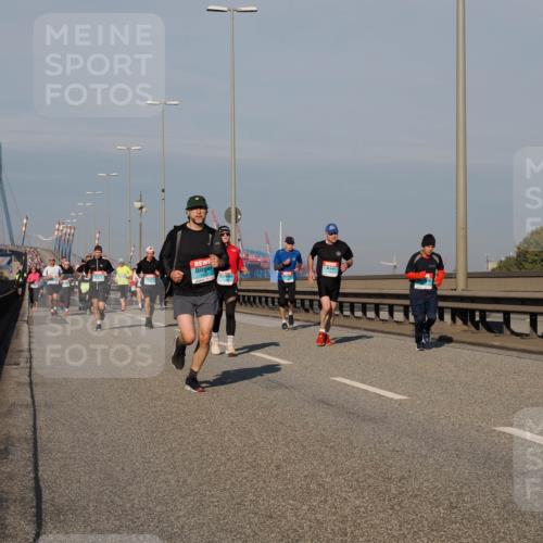 03.10.2025 - Köhlbrandbrückenlauf Fabian Wolf http://msf.ph/oto/9038564 03.10.2025 09:52:55 Position 3  meine-sportfotos.de