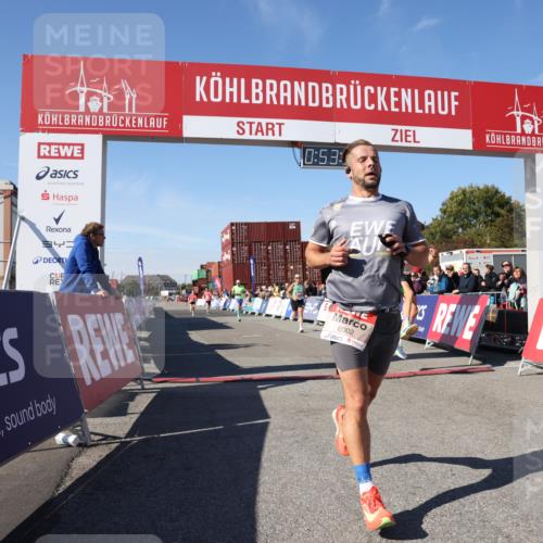 03.10.2025 - Köhlbrandbrückenlauf Lena Gebhardt http://msf.ph/oto/9038575 03.10.2025 12:53:59 Ziel 4030, 4088, 5710, 5947, 6002, 6200, 6817 meine-sportfotos.de
