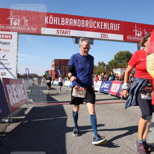 03.10.2025 - Köhlbrandbrückenlauf Lena Gebhardt http://msf.ph/oto/9038579 03.10.2025 13:16:04 Ziel 4311, 4374, 4423, 4495, 4548, 4644, 4677, 4805, 4833, 5022, 5023, 5217, 5336, 5867, 5868, 6270, 6271, 6507, 6712 meine-sportfotos.de