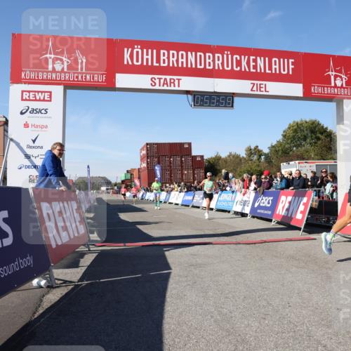 03.10.2025 - Köhlbrandbrückenlauf Lena Gebhardt http://msf.ph/oto/9038589 03.10.2025 12:53:59 Ziel 4030, 4088, 5710, 5947, 6002, 6200, 6817 meine-sportfotos.de