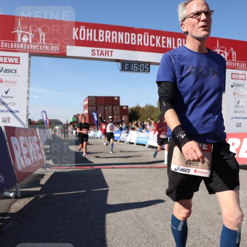 03.10.2025 - Köhlbrandbrückenlauf Lena Gebhardt http://msf.ph/oto/9038600 03.10.2025 13:16:05 Ziel 4311, 4374, 4423, 4495, 4548, 4644, 4805, 4833, 5022, 5023, 5068, 5217, 5336, 5867, 5868, 6270, 6271, 6507, 6712 meine-sportfotos.de
