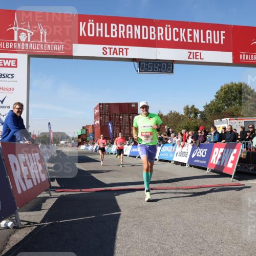 03.10.2025 - Köhlbrandbrückenlauf Lena Gebhardt http://msf.ph/oto/9038671 03.10.2025 12:54:03 Ziel 4030, 5710, 5947, 6002, 6200, 6817 meine-sportfotos.de