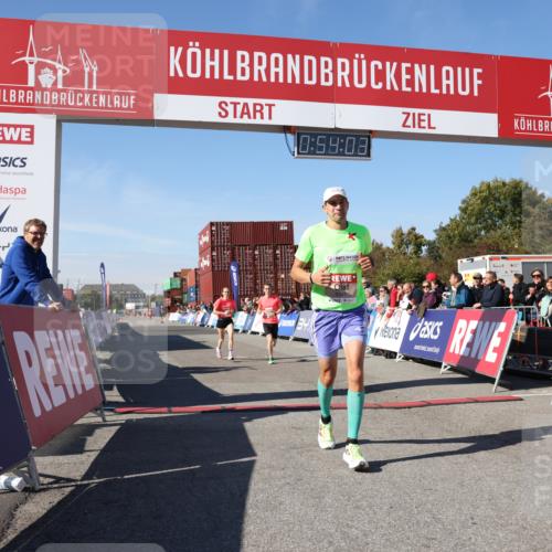 03.10.2025 - Köhlbrandbrückenlauf Lena Gebhardt http://msf.ph/oto/9038676 03.10.2025 12:54:04 Ziel 4030, 5710, 5947, 6002, 6200, 6817 meine-sportfotos.de