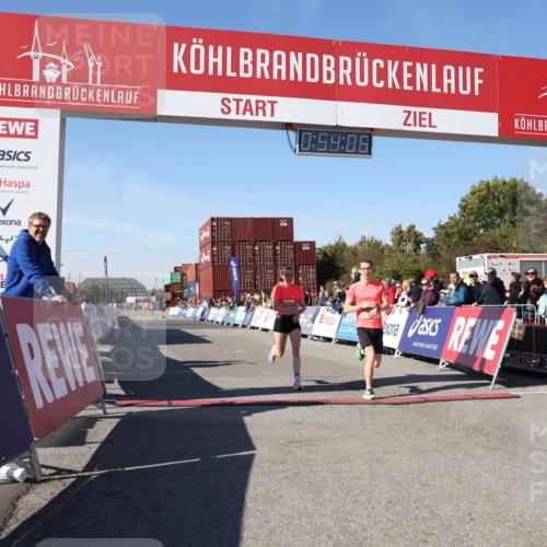 03.10.2025 - Köhlbrandbrückenlauf Lena Gebhardt http://msf.ph/oto/9038689 03.10.2025 12:54:05 Ziel 4030, 5710, 5947, 6002, 6200, 6817 meine-sportfotos.de