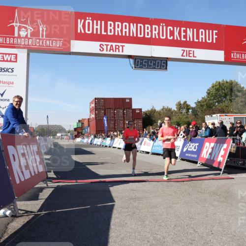 03.10.2025 - Köhlbrandbrückenlauf Lena Gebhardt http://msf.ph/oto/9038695 03.10.2025 12:54:05 Ziel 4030, 5710, 5947, 6002, 6200, 6817 meine-sportfotos.de