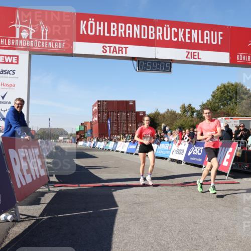 03.10.2025 - Köhlbrandbrückenlauf Lena Gebhardt http://msf.ph/oto/9038704 03.10.2025 12:54:06 Ziel 4030, 5710, 5947, 6002, 6200, 6817 meine-sportfotos.de