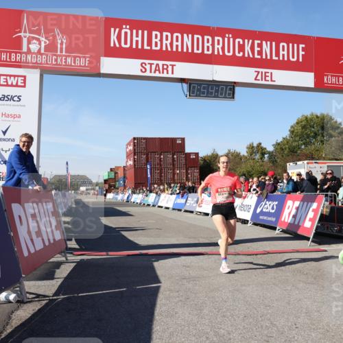 03.10.2025 - Köhlbrandbrückenlauf Lena Gebhardt http://msf.ph/oto/9038723 03.10.2025 12:54:06 Ziel 4030, 5710, 5947, 6002, 6200, 6817 meine-sportfotos.de