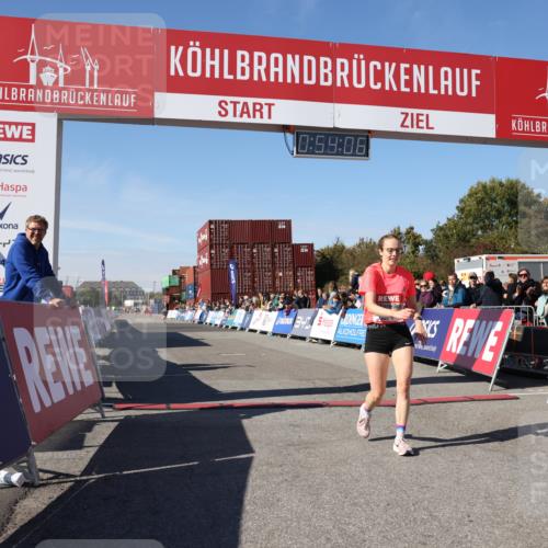 03.10.2025 - Köhlbrandbrückenlauf Lena Gebhardt http://msf.ph/oto/9038740 03.10.2025 12:54:07 Ziel 4030, 5710, 5947, 6002, 6200, 6817 meine-sportfotos.de