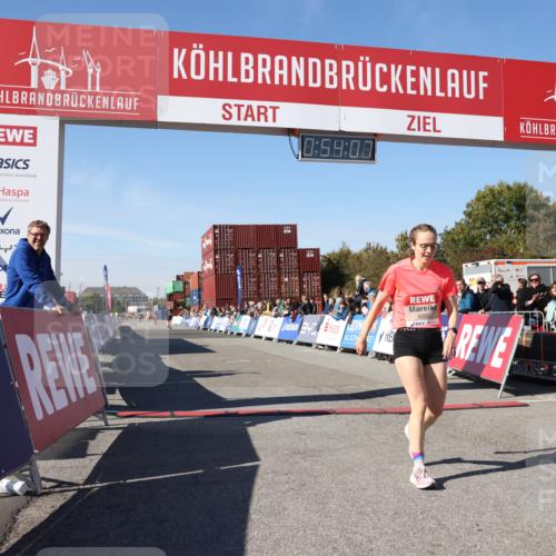 03.10.2025 - Köhlbrandbrückenlauf Lena Gebhardt http://msf.ph/oto/9038749 03.10.2025 12:54:07 Ziel 4030, 5710, 5947, 6002, 6200, 6817 meine-sportfotos.de