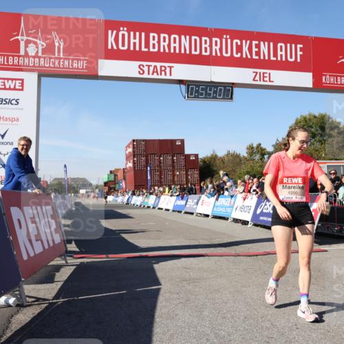 03.10.2025 - Köhlbrandbrückenlauf Lena Gebhardt http://msf.ph/oto/9038761 03.10.2025 12:54:08 Ziel 4030, 5710, 5947, 6200, 6817 meine-sportfotos.de