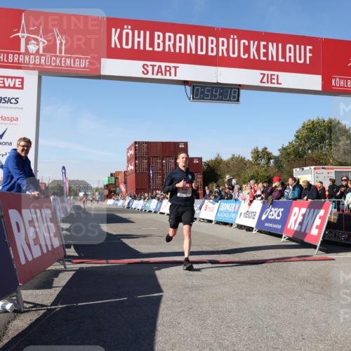 03.10.2025 - Köhlbrandbrückenlauf Lena Gebhardt http://msf.ph/oto/9038789 03.10.2025 12:54:19 Ziel 4598 meine-sportfotos.de